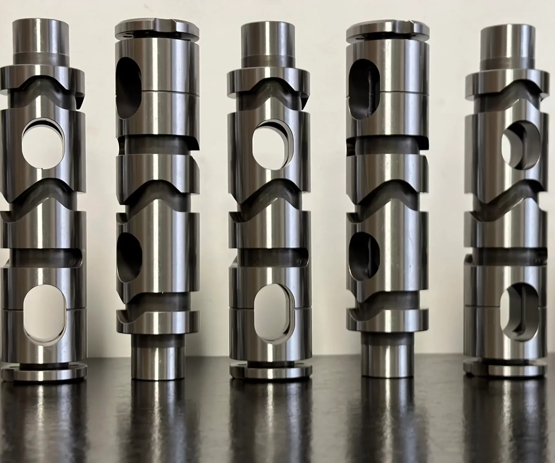 KR500 Transmission - several transmission parts