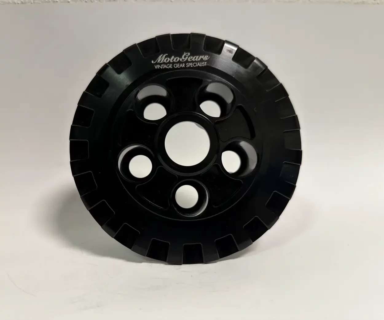 Suzuki RGV250 clutch basket